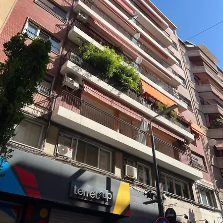 3 En Pleno Centro アリカンテ